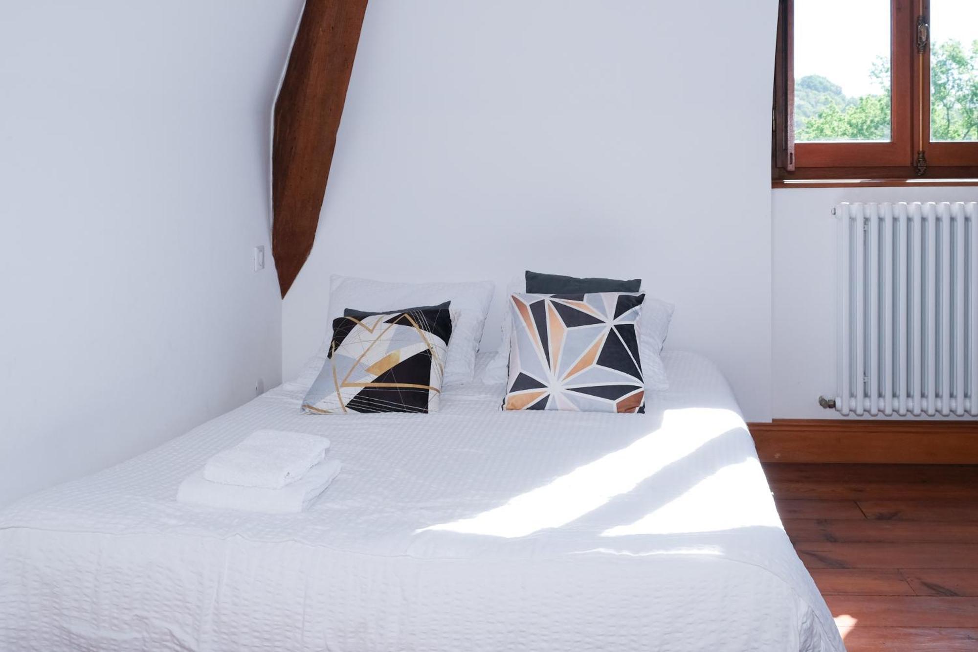 Bed and Breakfast Domaine De La Tisnere Gelos Zimmer foto